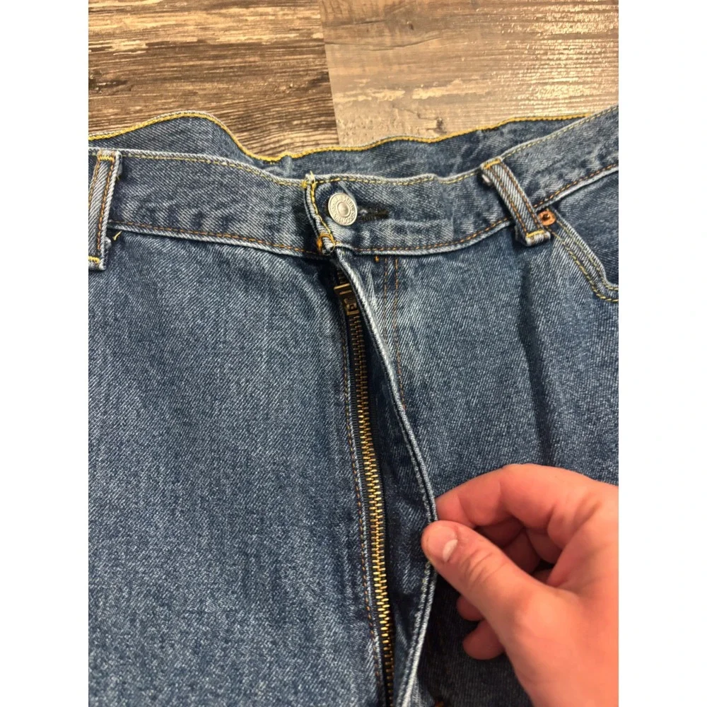 Levis 550 Relaxed Fit Tapered Leg Jeans Mens 42x32 Medium Wash Blue Denim